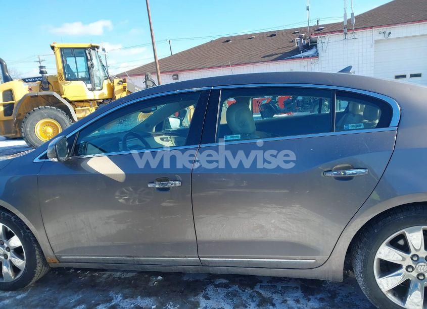 Photo 14 of 2010 Buick Lacrosse CXL (VIN 1G4GC5EG7AF301013)