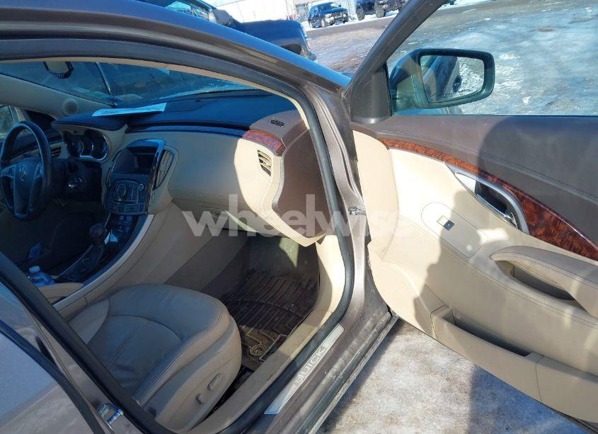 Photo 5 of 2010 Buick Lacrosse CXL (VIN 1G4GC5EG7AF301013)