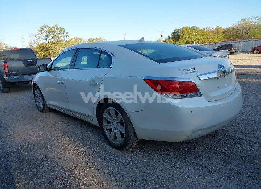 Photo 3 of 2010 Buick Lacrosse CXL (VIN 1G4GC5EG8AF182825)