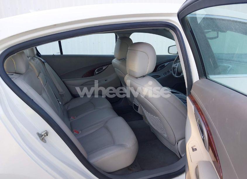 Photo 8 of 2010 Buick Lacrosse CXL (VIN 1G4GC5EG8AF182825)