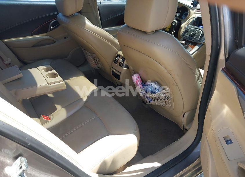 Photo 8 of 2010 Buick Lacrosse CXL (VIN 1G4GC5EG9AF155004)