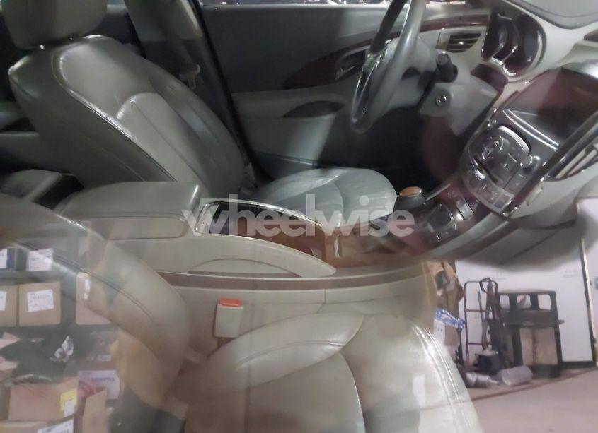 Photo 5 of 2010 Buick Lacrosse CXL (VIN 1G4GC5EGXAF300759)