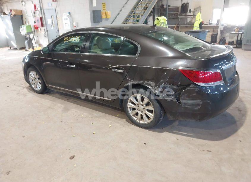 Photo 3 of 2013 Buick Lacrosse (VIN 1G4GC5ER2DF176539)