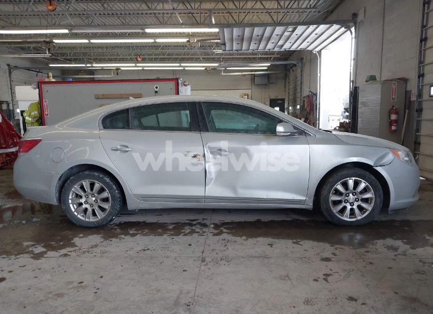 Photo 13 of 2013 Buick Lacrosse (VIN 1G4GC5ER6DF129577)