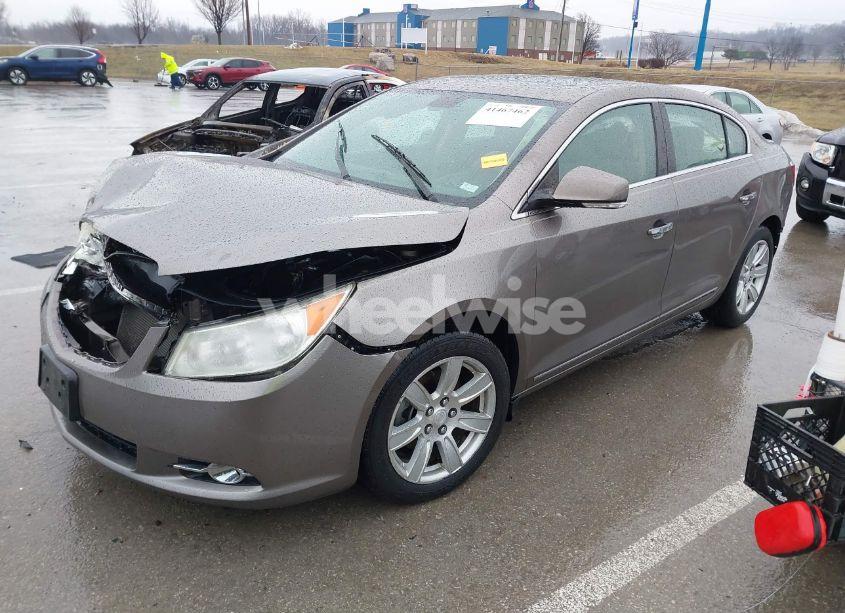 Photo 2 of 2011 Buick Lacrosse CXL (VIN 1G4GC5GC9BF200843)