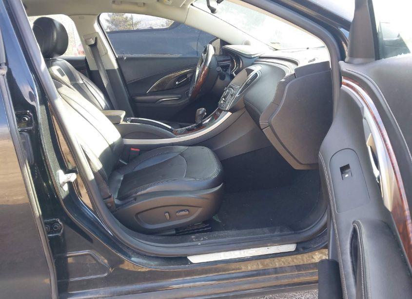 Photo 5 of 2010 Buick Lacrosse CXL (VIN 1G4GC5GG0AF321780)