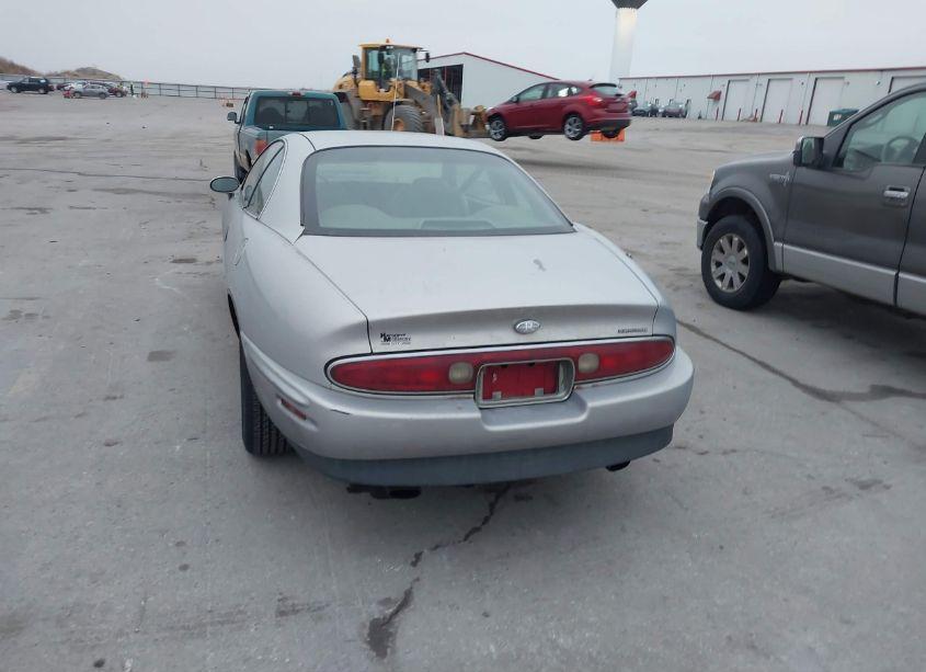 Photo 13 of 1997 Buick Riviera (VIN 1G4GD2213V4703348)