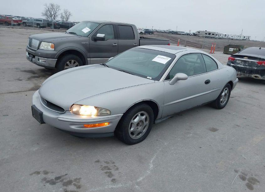 Photo 2 of 1997 Buick Riviera (VIN 1G4GD2213V4703348)