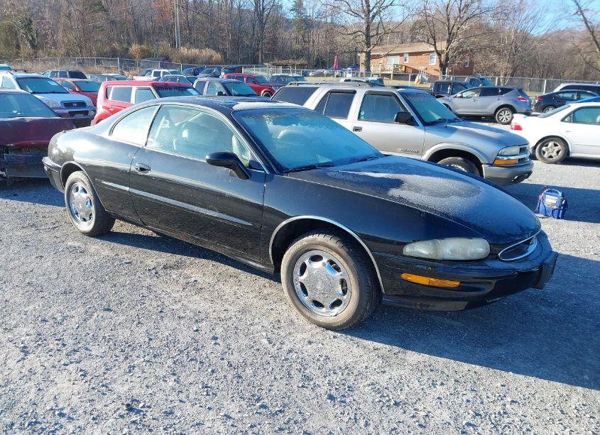 1999 Buick Riviera (VIN 1G4GD2216X4701404) main photo