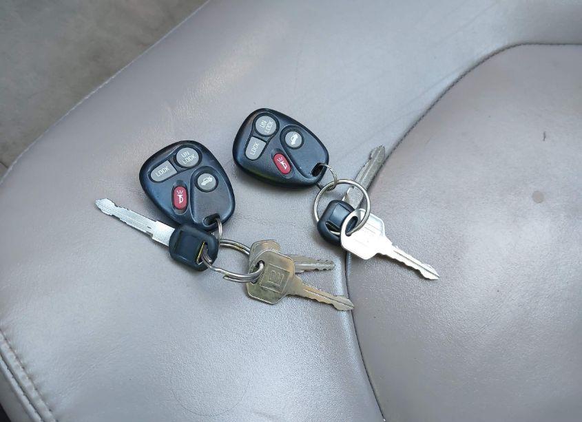 Photo 11 of 1999 Buick Riviera (VIN 1G4GD2216X4701404)