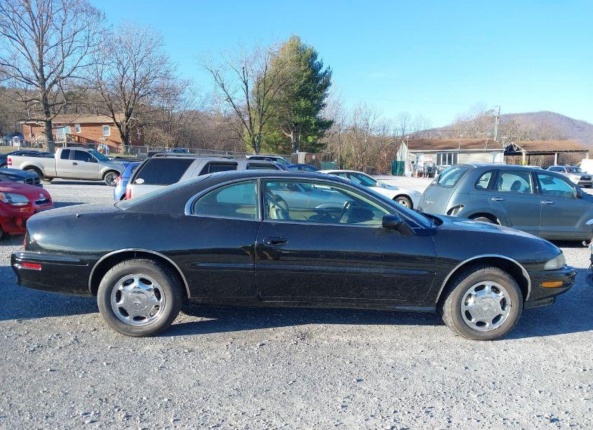 Photo 13 of 1999 Buick Riviera (VIN 1G4GD2216X4701404)