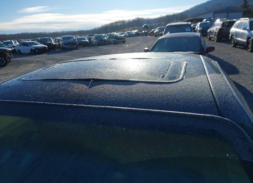 Photo 17 of 1999 Buick Riviera (VIN 1G4GD2216X4701404)