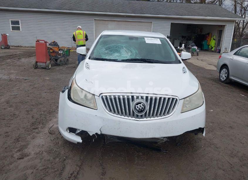 Photo 13 of 2010 Buick Lacrosse N/A (VIN 1G4GD5DE4AF198985)