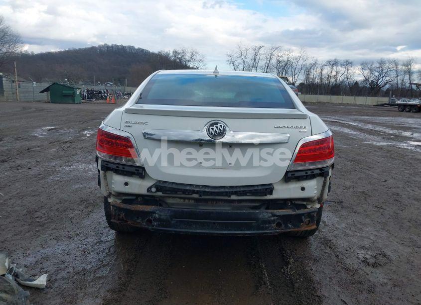 Photo 17 of 2010 Buick Lacrosse N/A (VIN 1G4GD5DE4AF198985)