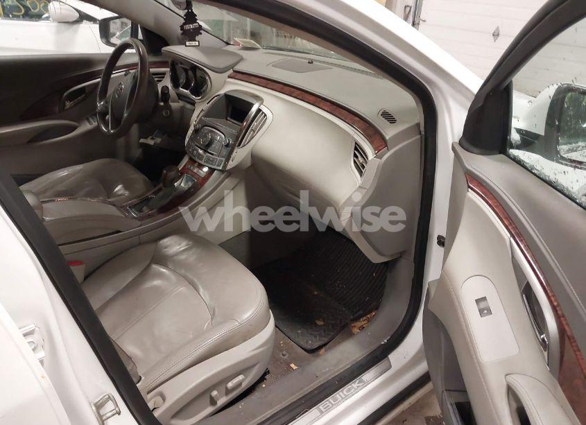 Photo 5 of 2010 Buick Lacrosse CXL (VIN 1G4GD5EG3AF165301)