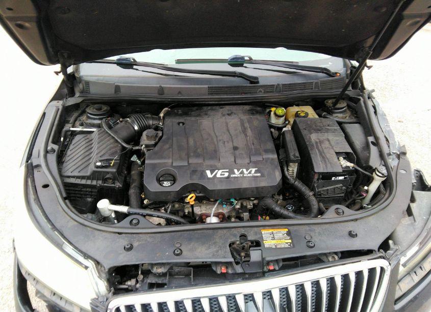 Photo 10 of 2010 Buick Lacrosse CXL (VIN 1G4GD5EG5AF197389)