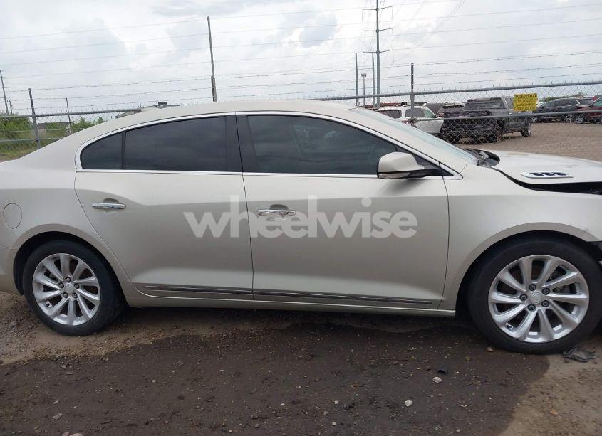 Photo 13 of 2015 Buick Lacrosse PREMIUM I (VIN 1G4GD5G33FF346383)