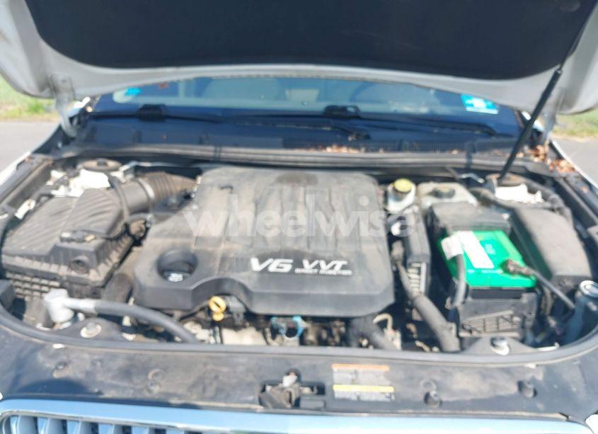 Photo 10 of 2010 Buick Lacrosse CXL (VIN 1G4GD5GG2AF188842)