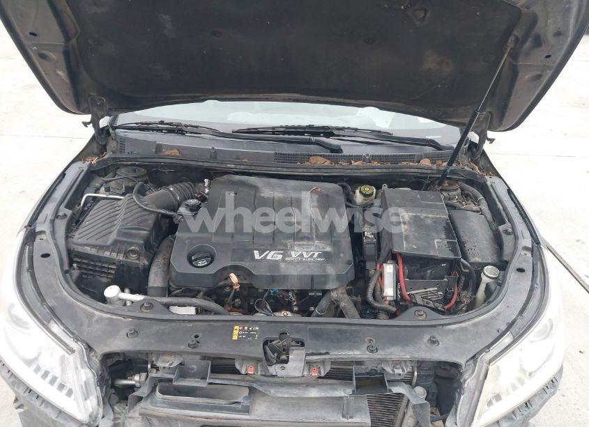 Photo 10 of 2011 Buick Lacrosse CXS (VIN 1G4GE5ED5BF394180)