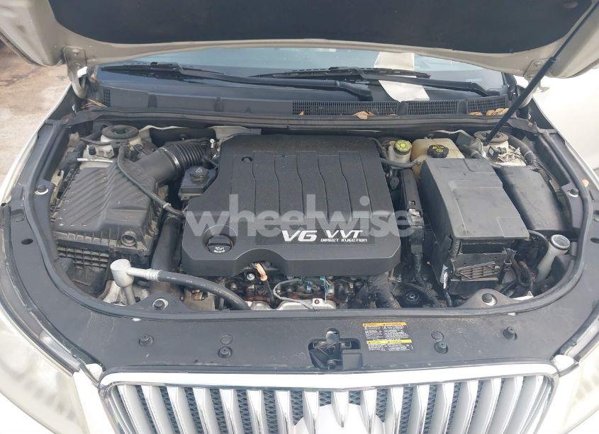 Photo 10 of 2010 Buick Lacrosse CXS (VIN 1G4GE5EV0AF256733)