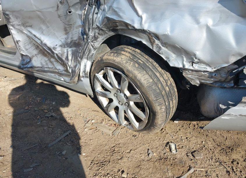 Photo 11 of 2010 Buick Lacrosse CXS (VIN 1G4GE5EV4AF179672)