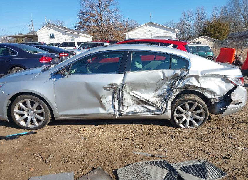 Photo 14 of 2010 Buick Lacrosse CXS (VIN 1G4GE5EV4AF179672)