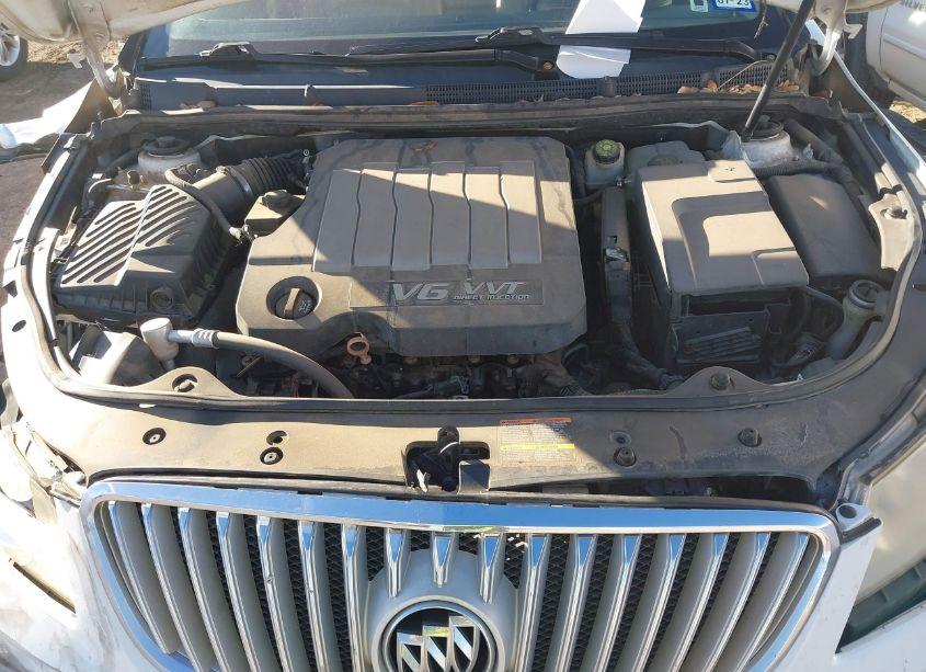 Photo 10 of 2010 Buick Lacrosse CXS (VIN 1G4GE5EVXAF150564)