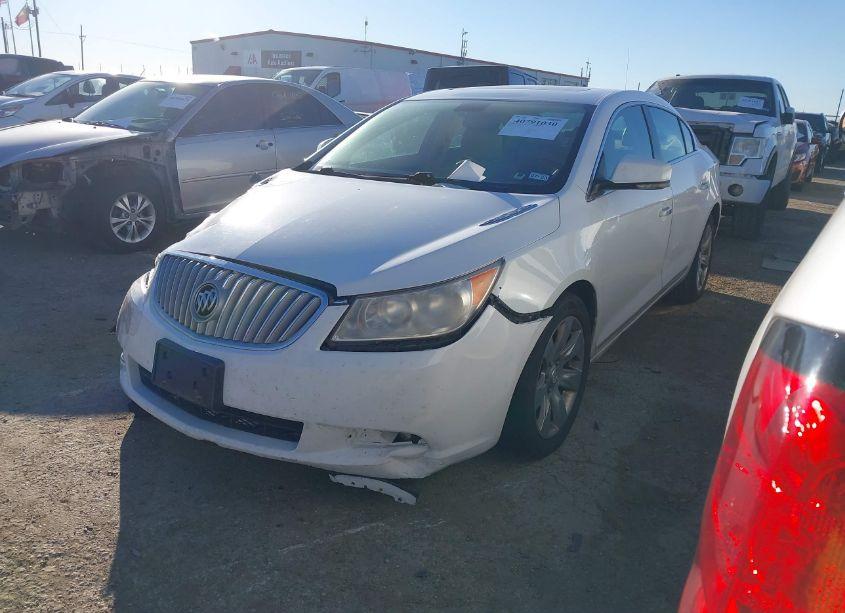 Photo 2 of 2010 Buick Lacrosse CXS (VIN 1G4GE5EVXAF150564)