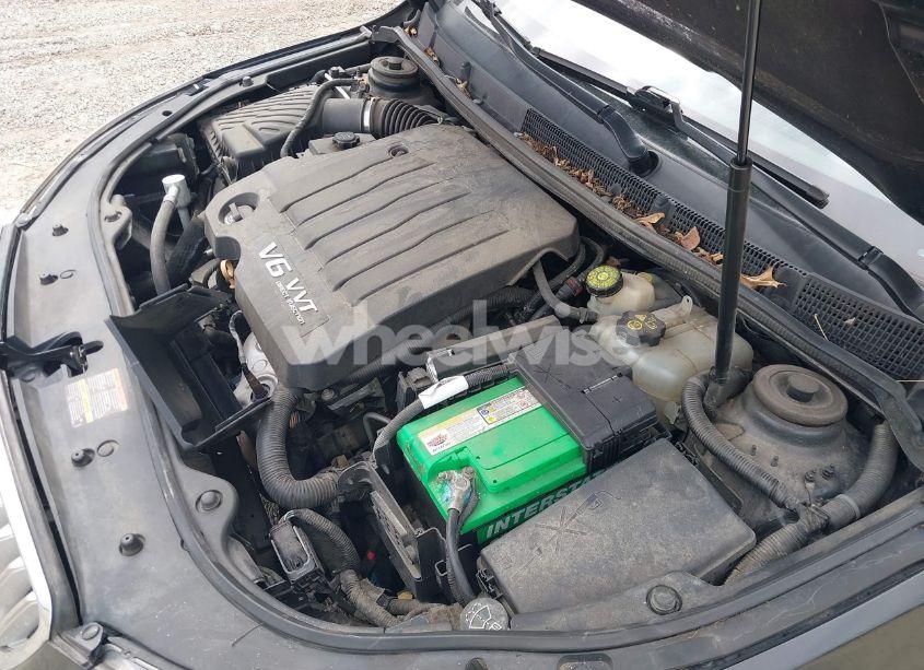 Photo 10 of 2010 Buick Lacrosse CXS (VIN 1G4GE5EVXAF158339)