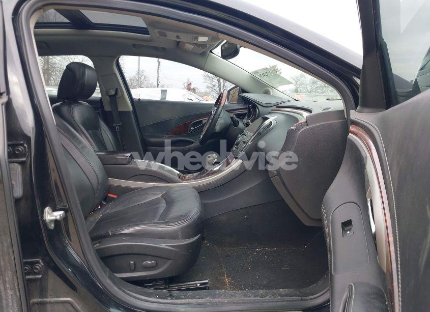 Photo 5 of 2010 Buick Lacrosse CXS (VIN 1G4GE5EVXAF158339)