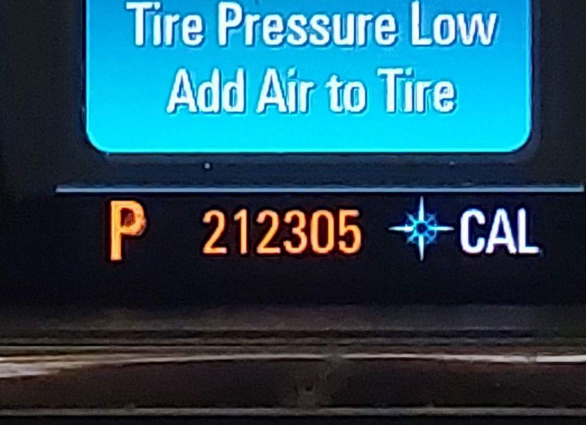 Photo 15 of 2011 Buick Lacrosse CXS (VIN 1G4GE5GD1BF139829)