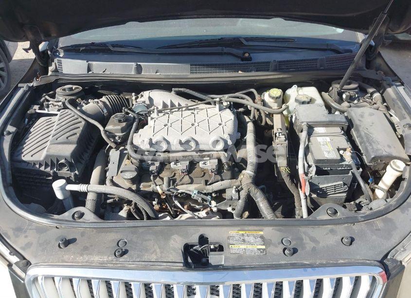 Photo 10 of 2011 Buick Lacrosse CXS (VIN 1G4GE5GDXBF115724)