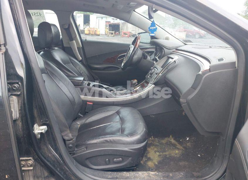 Photo 5 of 2010 Buick Lacrosse CXS (VIN 1G4GE5GV7AF161289)