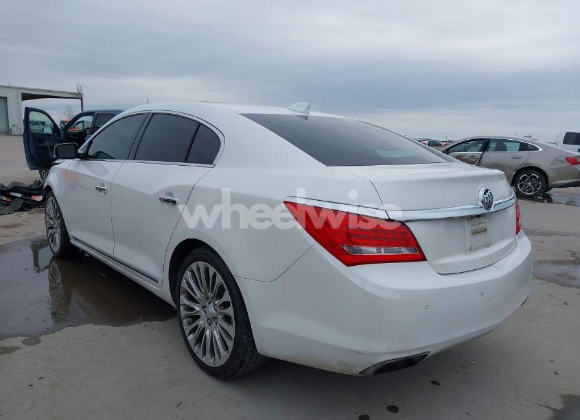 Photo 3 of 2016 Buick Lacrosse PREMIUM II (VIN 1G4GF5G3XGF180410)