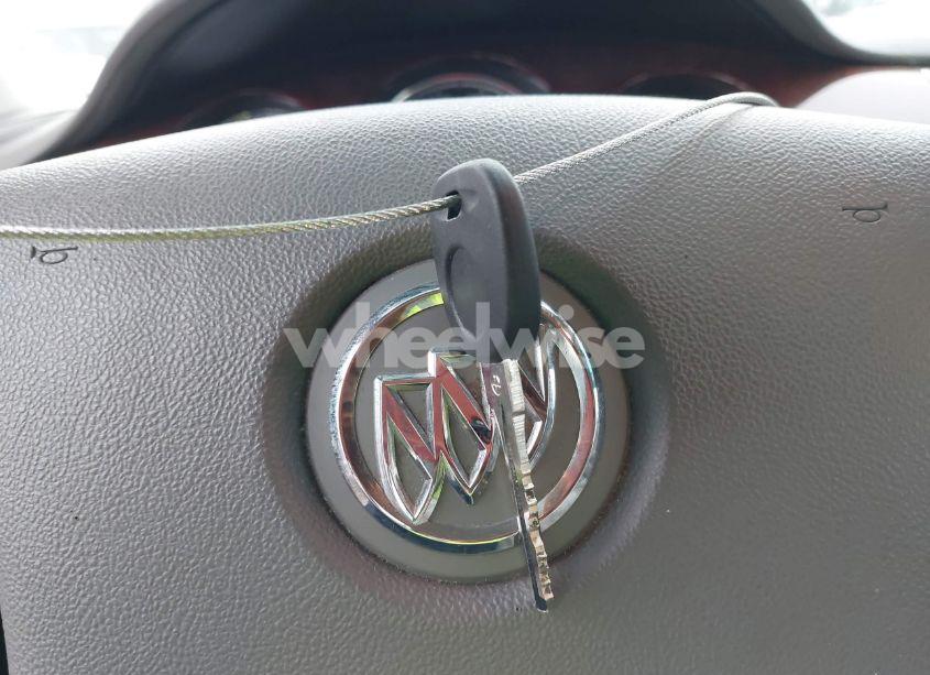 Photo 11 of 2010 Buick Lucerne CX (VIN 1G4HA5EM1AU121988)