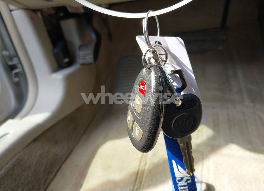 Photo 11 of 2011 Buick Lucerne CX (VIN 1G4HA5EM5BU106590)