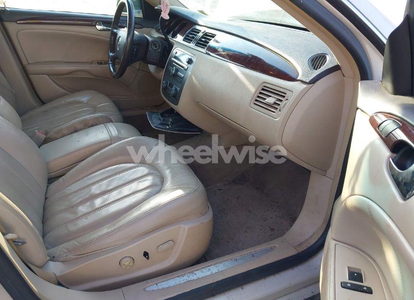 Photo 5 of 2010 Buick Lucerne CXL (VIN 1G4HC5E11AU125149)