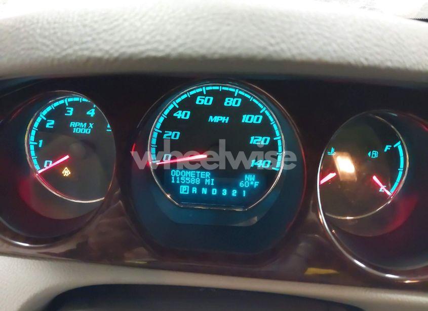 Photo 7 of 2010 Buick Lucerne CXL (VIN 1G4HC5E18AU126766)