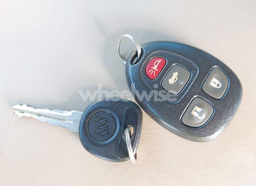 Photo 11 of 2010 Buick Lucerne CXL (VIN 1G4HC5EM1AU125727)