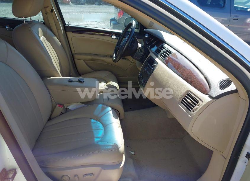 Photo 5 of 2010 Buick Lucerne CXL (VIN 1G4HC5EM1AU125727)