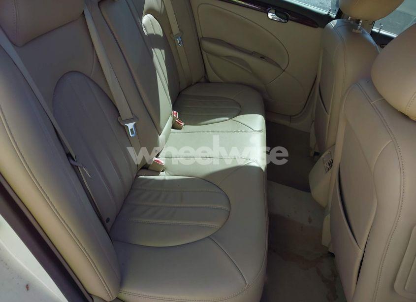 Photo 8 of 2010 Buick Lucerne CXL (VIN 1G4HC5EM1AU125727)