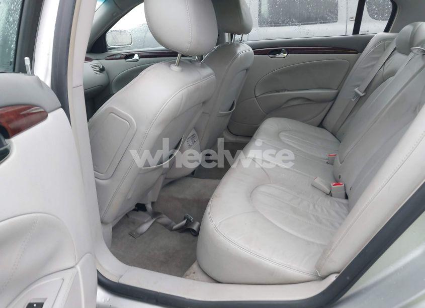 Photo 8 of 2010 Buick Lucerne CXL (VIN 1G4HC5EM2AU120147)