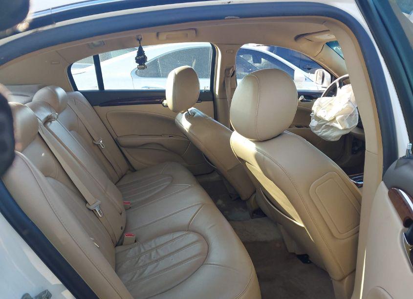 Photo 8 of 2011 Buick Lucerne CXL (VIN 1G4HC5EM2BU127438)