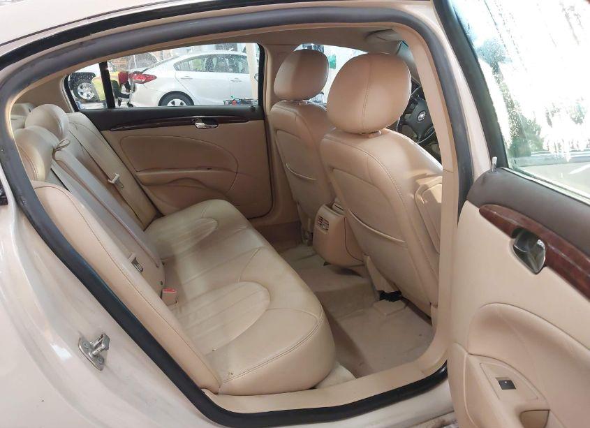 Photo 8 of 2011 Buick Lucerne CXL (VIN 1G4HC5EM5BU136554)