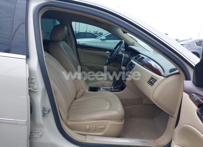 Photo 5 of 2011 Buick Lucerne CXL (VIN 1G4HC5EM6BU137745)