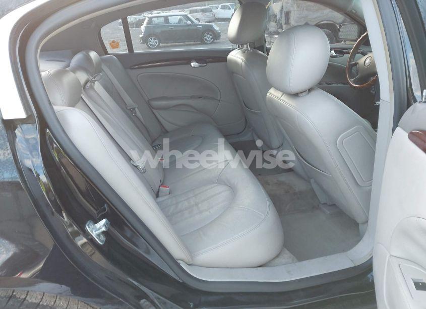 Photo 8 of 2011 Buick Lucerne CXL (VIN 1G4HC5EM6BU150415)