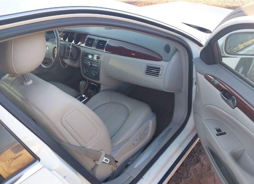 Photo 5 of 2010 Buick Lucerne CXL (VIN 1G4HC5EM7AU122007)