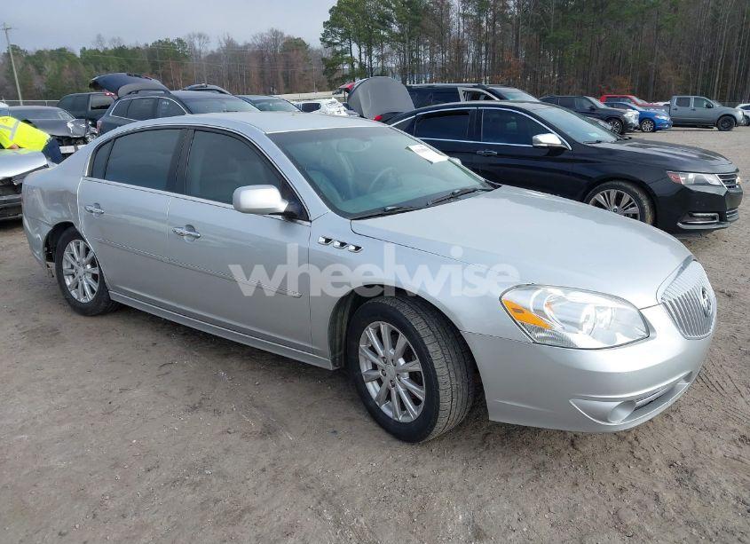 2010 Buick Lucerne CXL (VIN 1G4HC5EM8AU127068) main photo