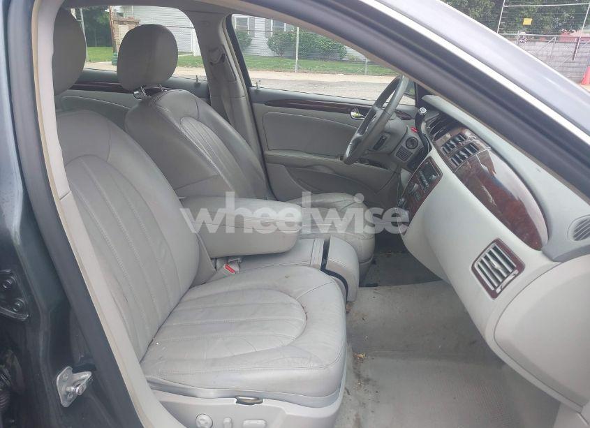 Photo 5 of 2011 Buick Lucerne CXL (VIN 1G4HC5EM8BU101183)