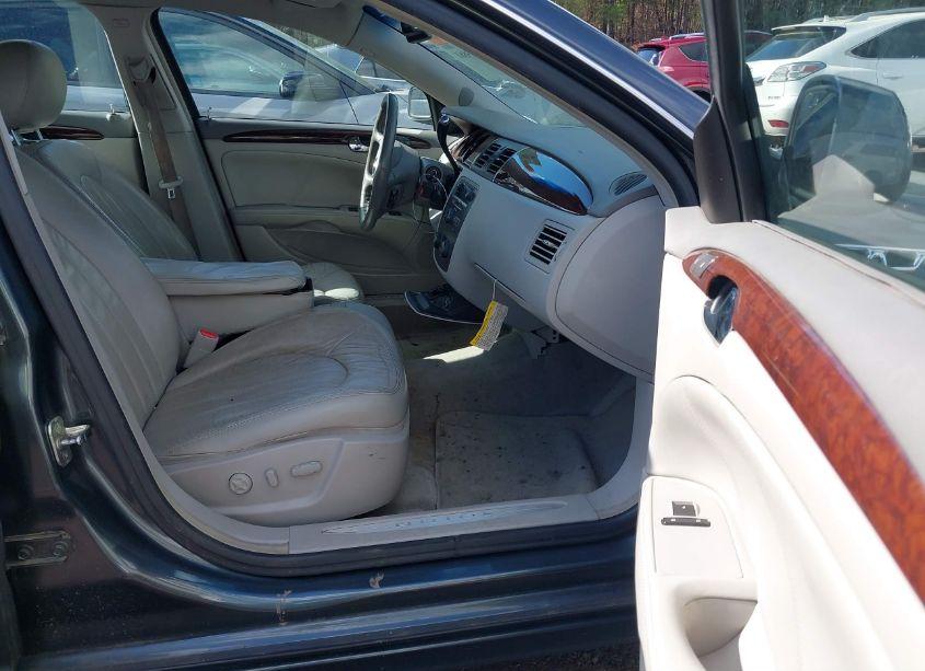 Photo 5 of 2011 Buick Lucerne CXL (VIN 1G4HC5EM8BU132594)